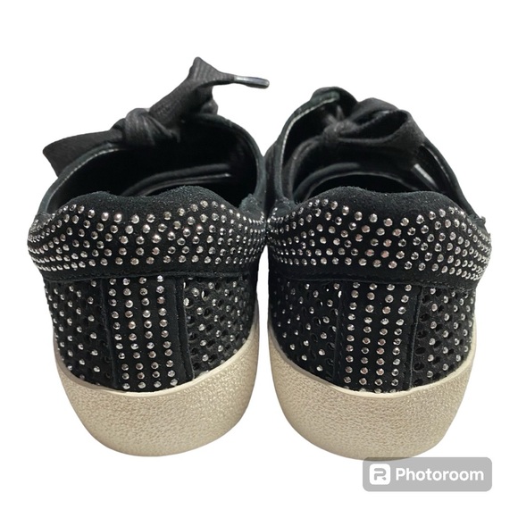 NWT Vince Camuto Leather Chenta Sneakers Perforated & Studded Lace Ups Size 7.5 - Picture 4 of 10